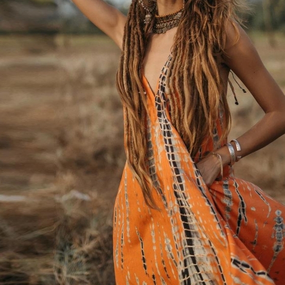 Bohemian silky long dress. - Picture 5 of 6